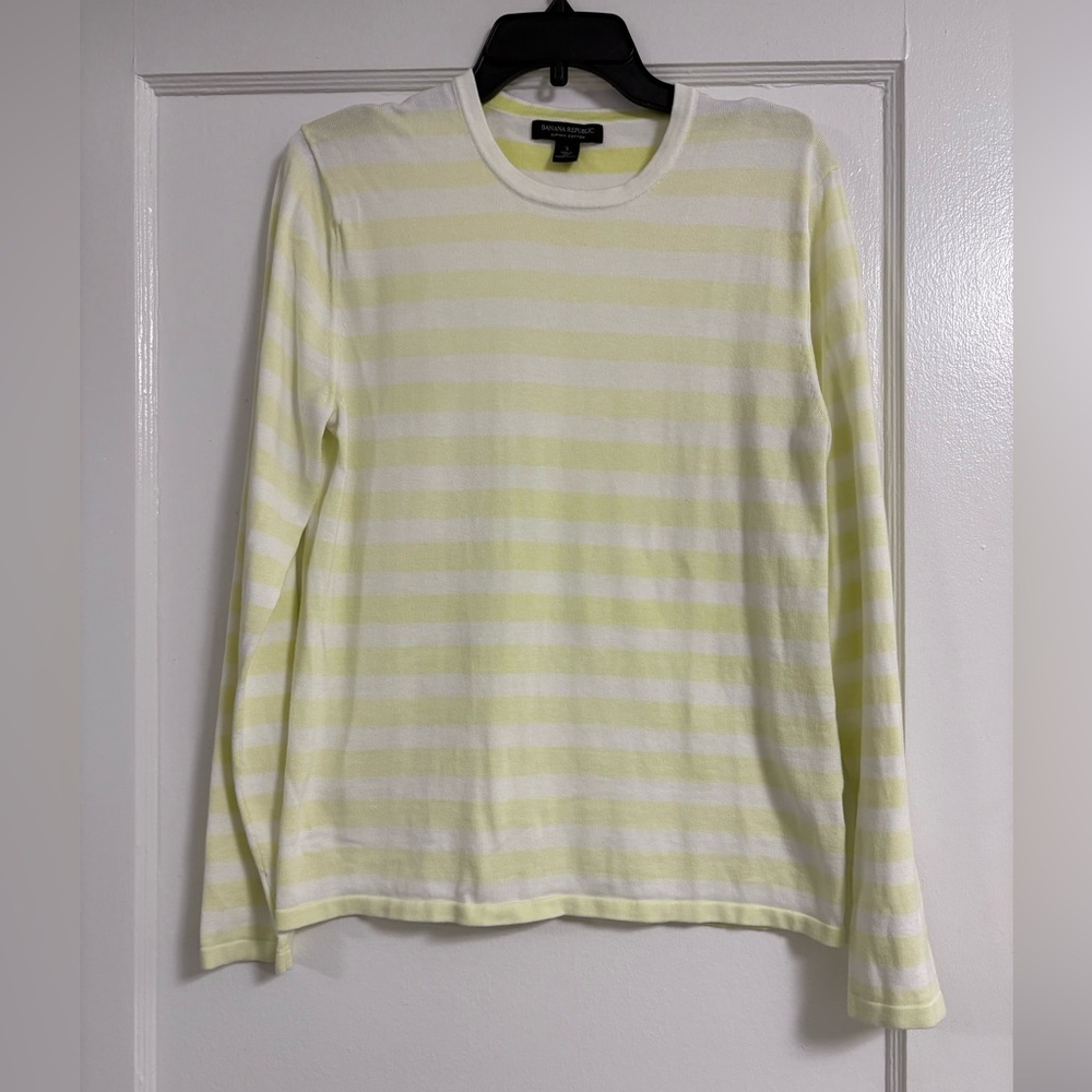 Banana Republic Pale Yellow White lightweight cotton striped sweater- size small